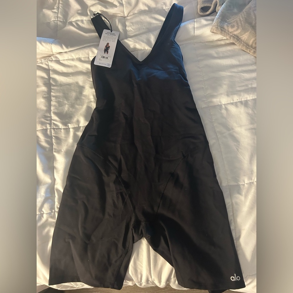 ALO Yoga Black Jumpsuit - Picture 5 of 8